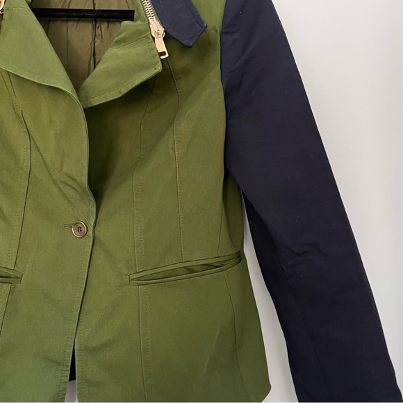 SOLD !! Givenchy Zipper Collar blazer - Picture 6 of 14